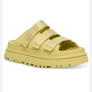 UGG Sandals